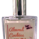 Almond Cookies & Milk! (Sugar Milk!)